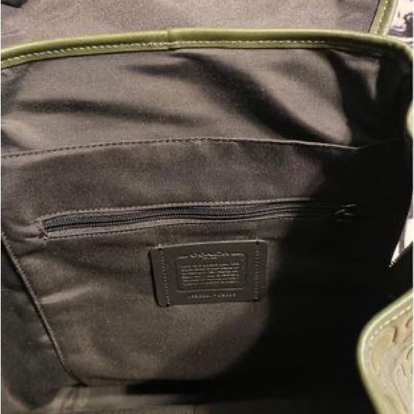 Green coach backpack - Picture 4 of 6